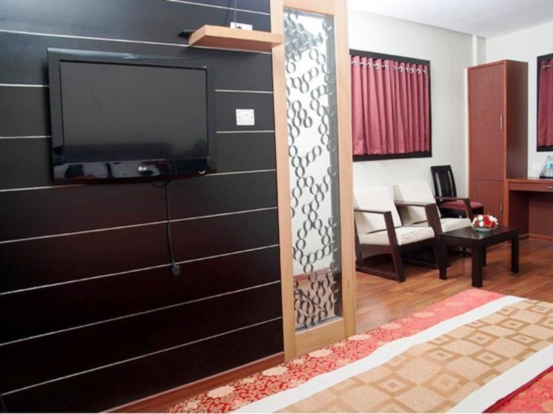 โฮเต็ล บลู ชิป Hotel Kochi ภายนอก รูปภาพ