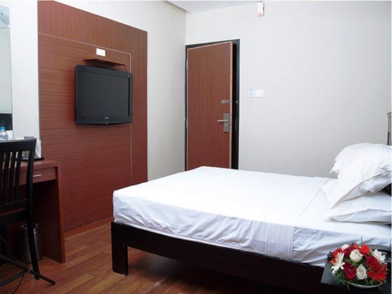 โฮเต็ล บลู ชิป Hotel Kochi ภายนอก รูปภาพ
